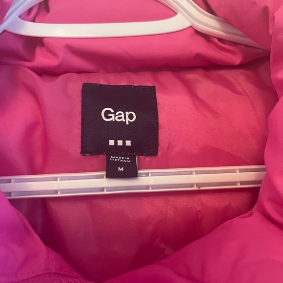 GAP puffer pink vest - Picture 3 of 7